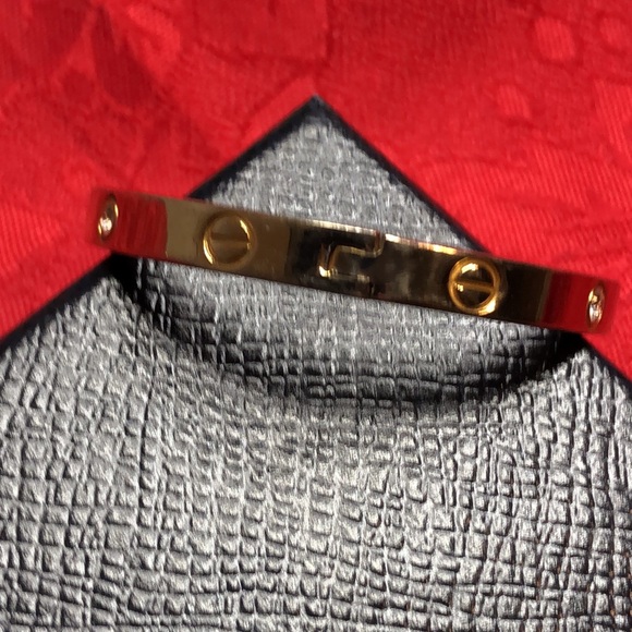 Vintage Fancy Stainless Steel Gold Bangle With Swarovski Shiny Crystal - Picture 5 of 10